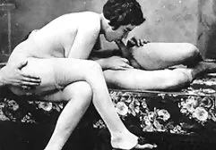 زن بالغ یک کلیپ فیلم سوپر خارجی دختر جوان را دعوت کرد