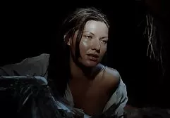 با دختر بیدمشک بر روی دانلود فیلم جنسی خارجی تخت