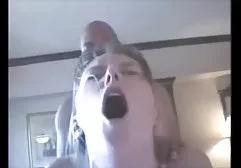 او به یک نظرسنجی در دفتر فیلم های سکی خارجی پاسخ داد و یک عمه بالغ را تکان داد