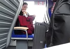 در یک فیلم سکسی خارجی دختر معاینه حرفه ای، پرستار لزبین ملاقات کرد