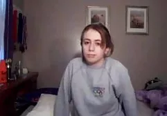 دختر لاغر بالغ بر روی میز استمناء فیلم سک۳۰ خارجی می کند