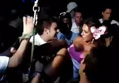 جوراب ساق بلند جوجه خورد شو سکسی خارجی خورد و با شوهرش دمار از روزگارمان درآورد