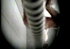 ویکا در جوراب ساق بلند روی زمین قرار دانلود بهترین سکس خارجی می گیرد